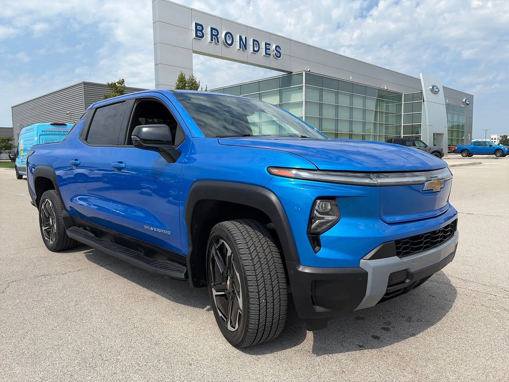 Used 2025 Chevrolet Silverado EV LT w/ LT Premium Package