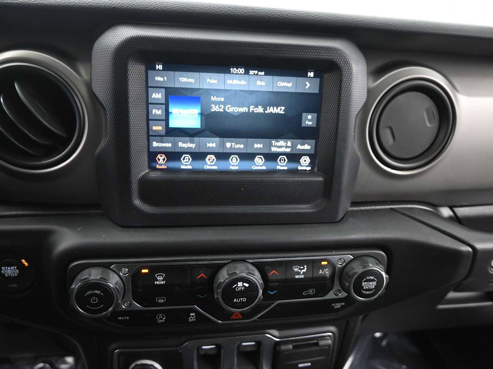 Used 2021 Jeep Wrangler Willys image 15