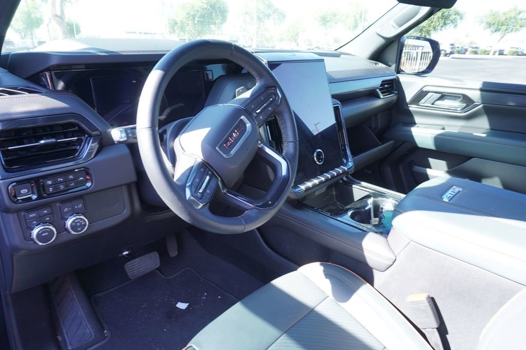 Used 2025 GMC Yukon AT4 image 10