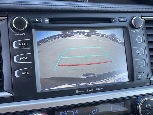 Used 2017 Toyota Highlander XLE image 18