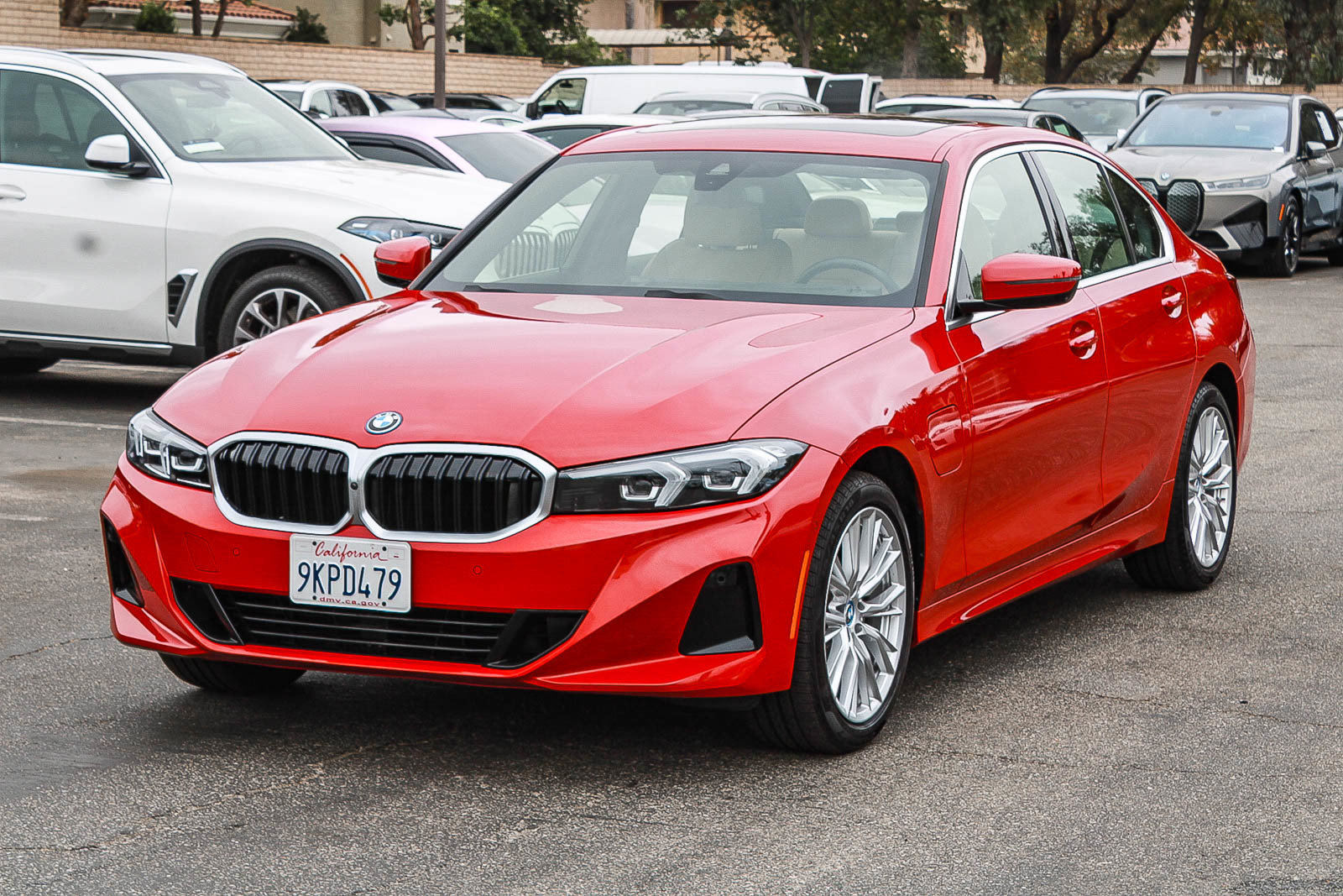 Certified 2024 BMW 330e RWD image 3
