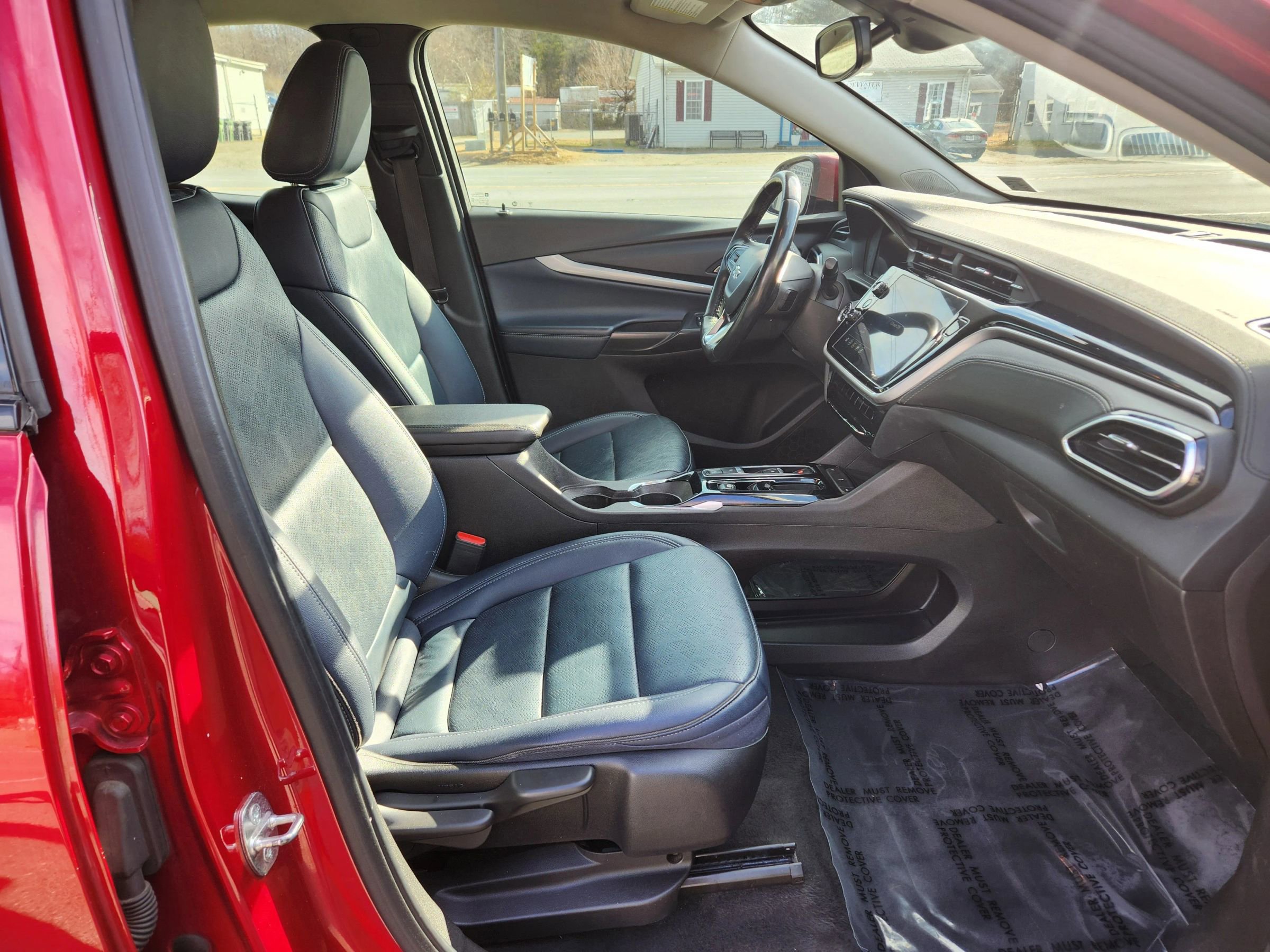 Used 2022 Chevrolet Bolt EUV LT w/ Convenience Package image 17