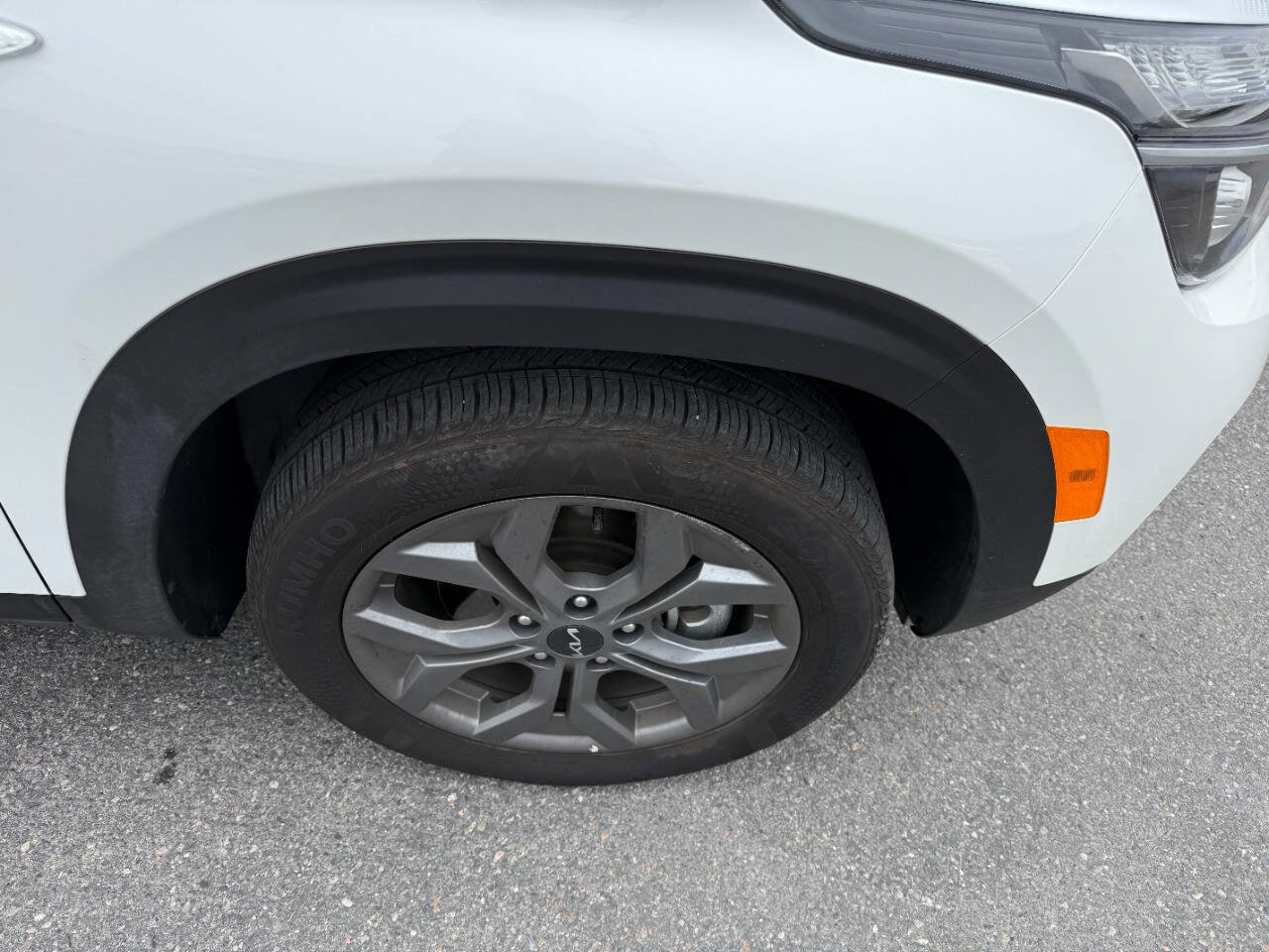 Used 2026 Kia Seltos LX AWD/4WD image 13