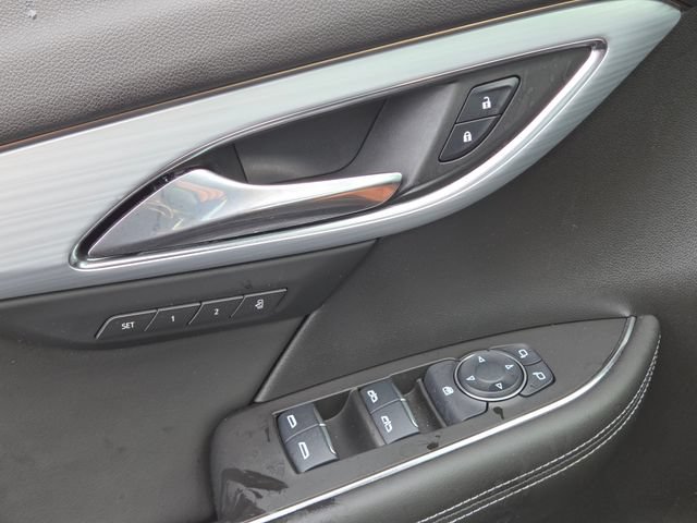 Used 2024 Buick Envision Avenir AWD/4WD image 30