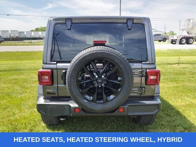 Used 2021 Jeep Wrangler Unlimited Sahara w/ Cold Weather Group image 9