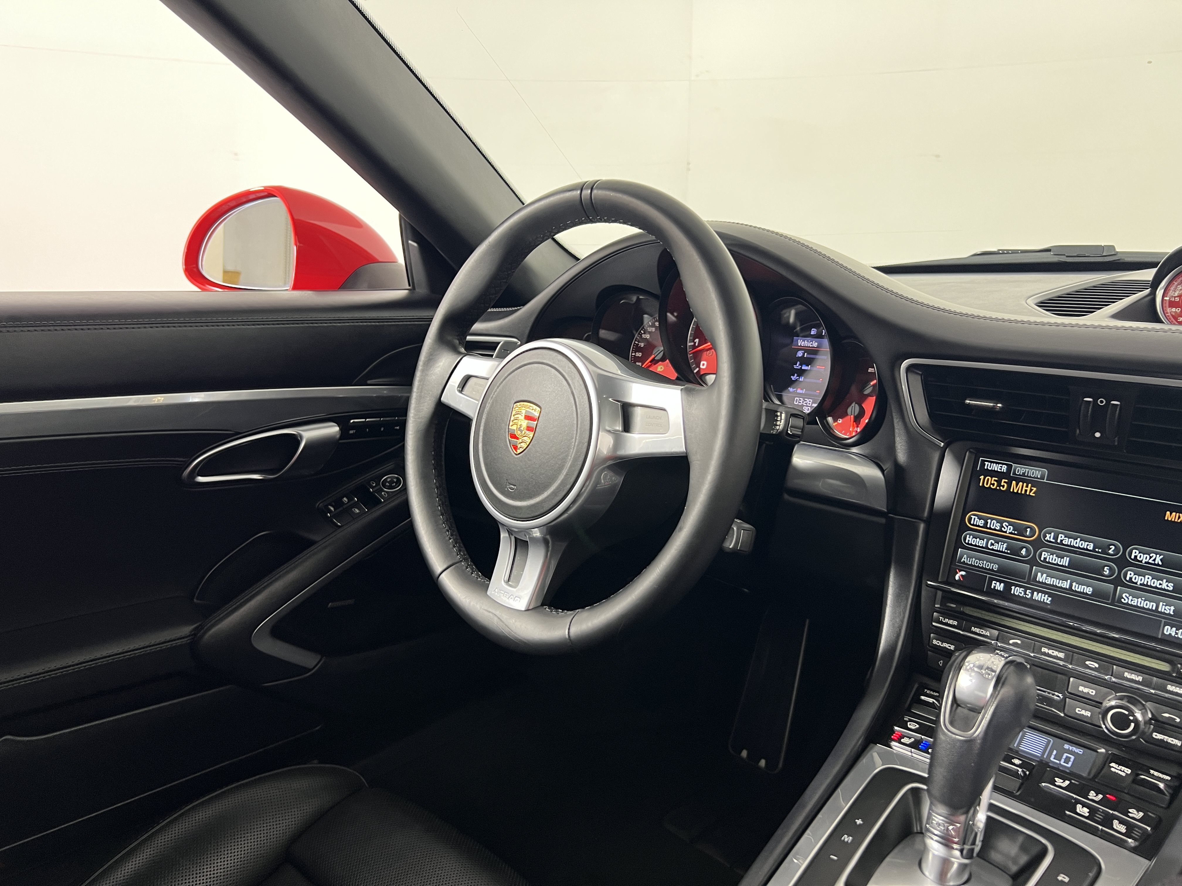 Certified 2015 Porsche 911 4 Cabriolet AWD/4WD image 12