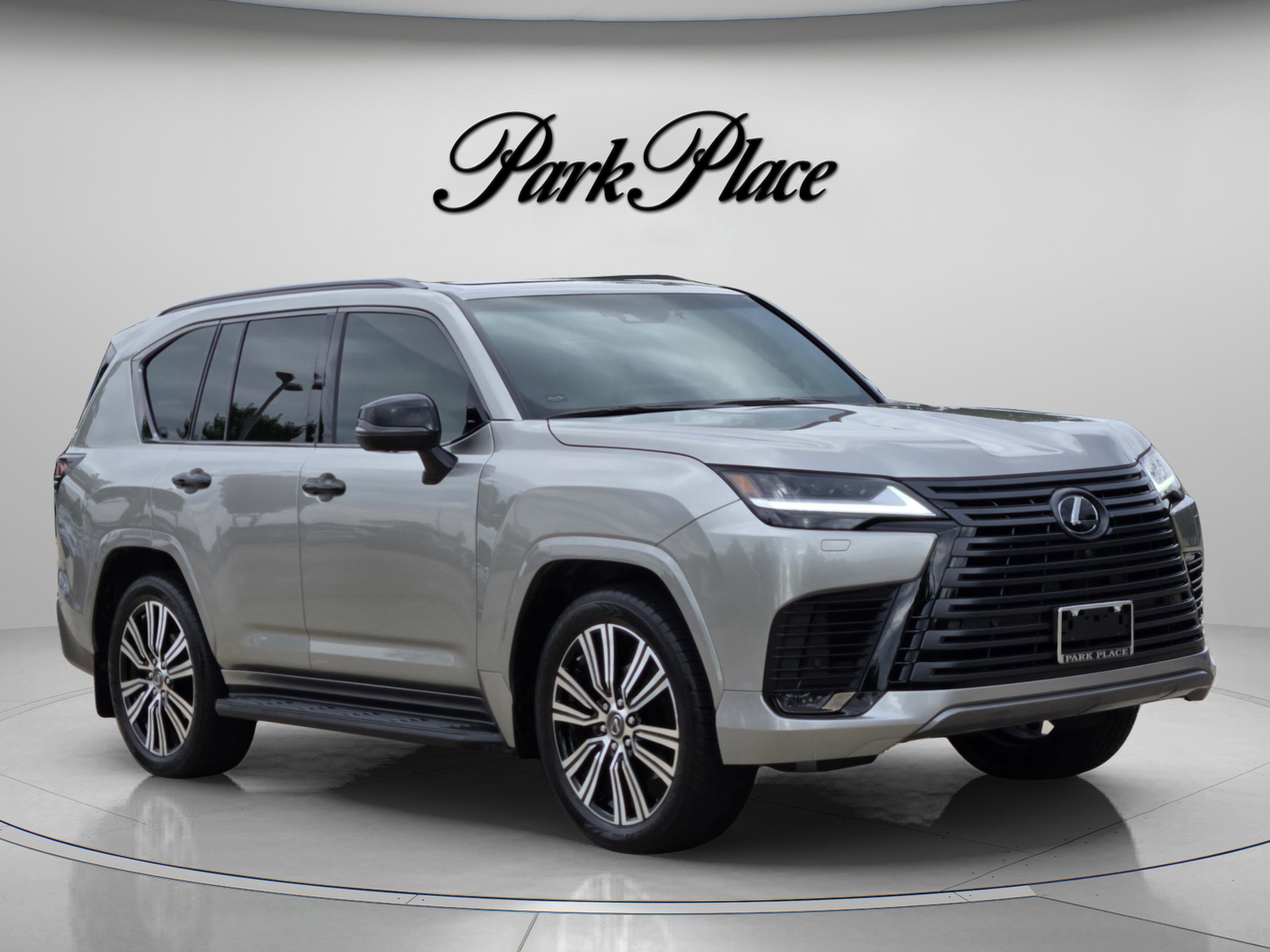 Used 2023 Lexus LX 600 4WD w/ Appearance Package image 1
