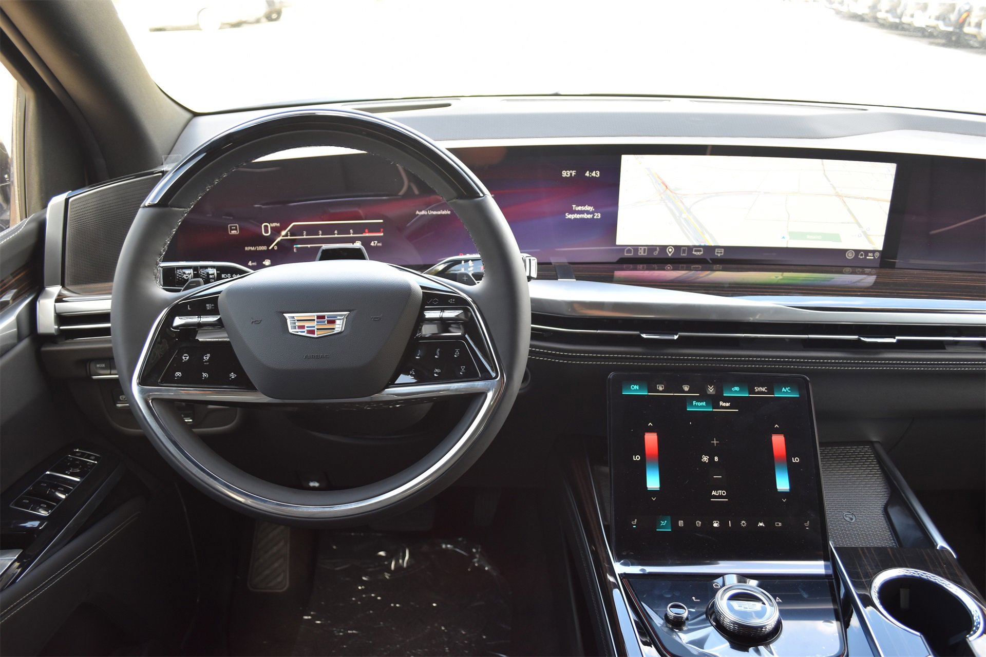 New 2025 Cadillac Escalade Premium Luxury image 9