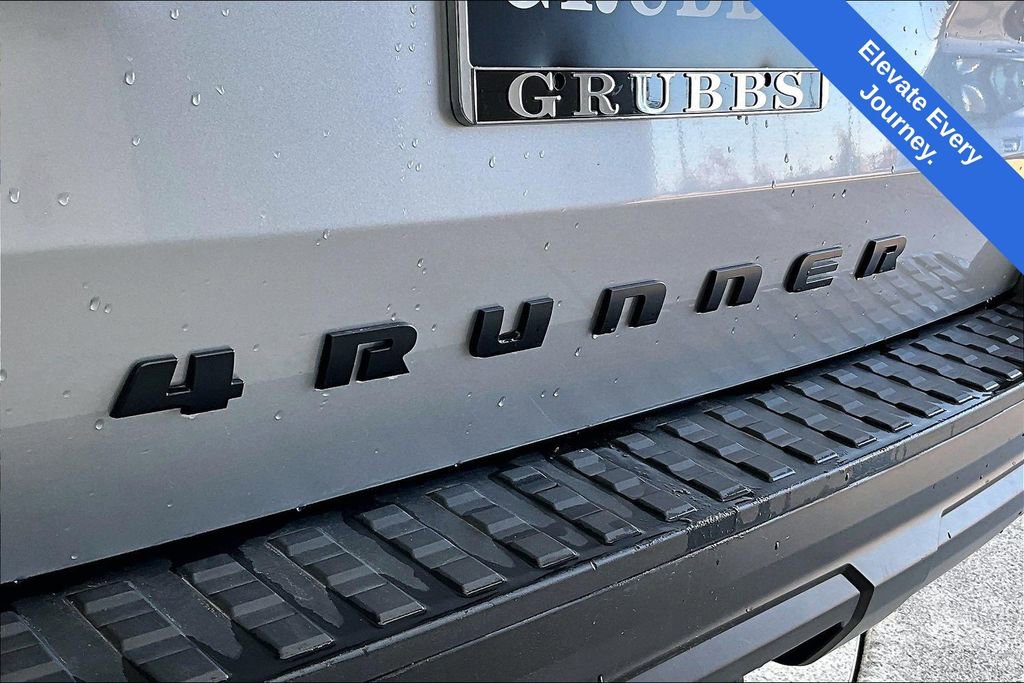 Used 2025 Toyota 4Runner SR5 image 41