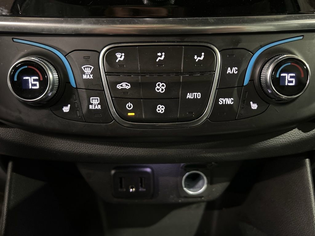 Used 2023 Chevrolet Traverse LT w/ LPO, Floor Liner Package image 30