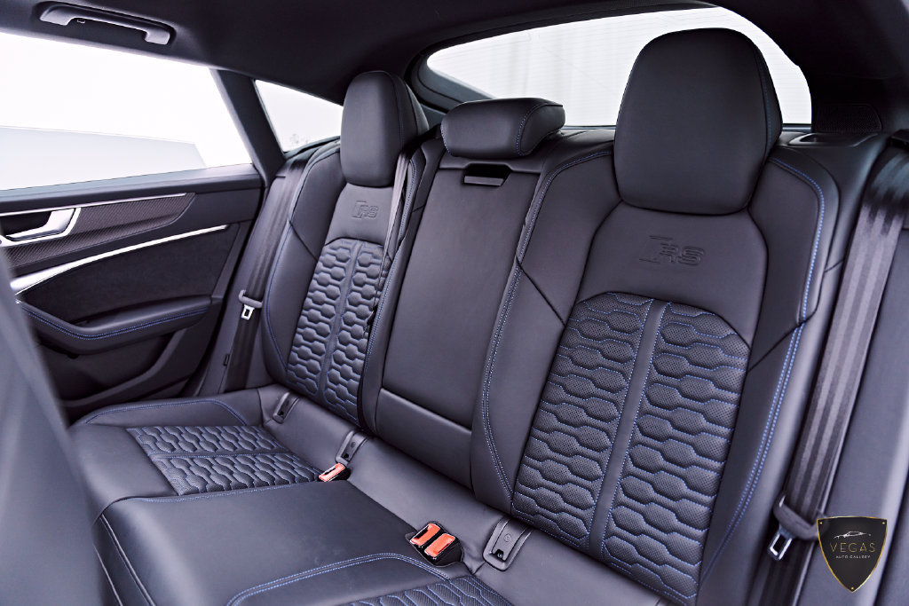 Used 2025 Audi RS 7 Performance AWD/4WD image 61