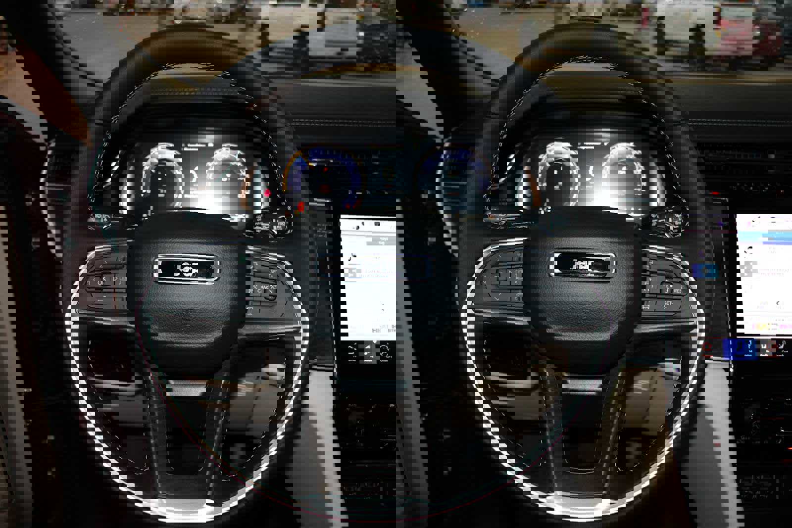 New 2025 Jeep Grand Cherokee L Limited w/ Luxury Tech Group II image 17