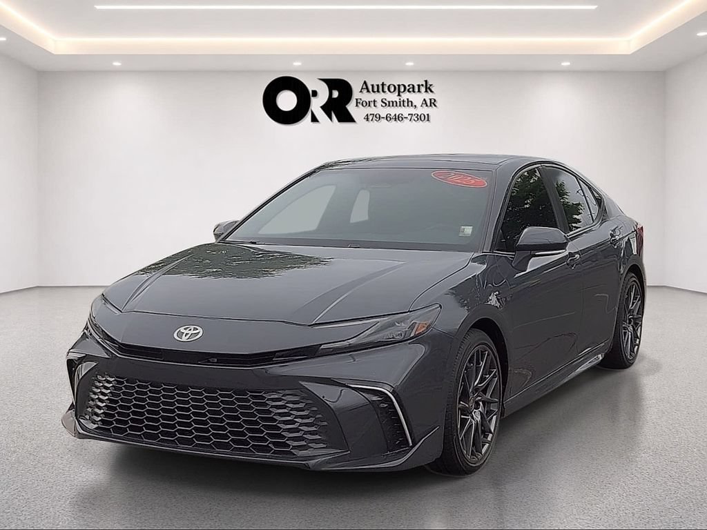 Used 2025 Toyota Camry XSE FWD image 2