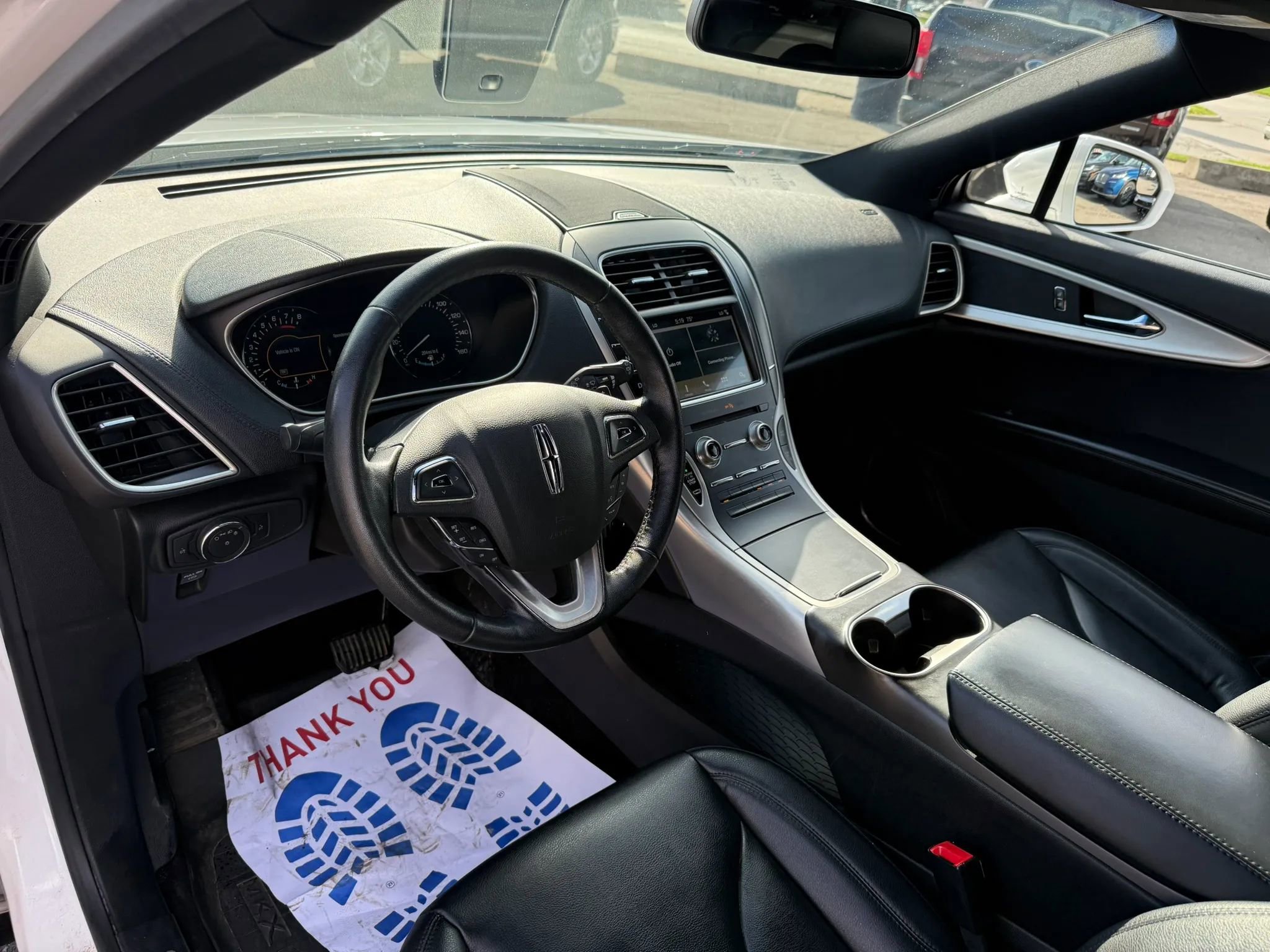 Used 2017 Lincoln MKX Premiere image 12