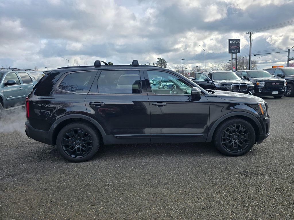 Used 2021 Kia Telluride SX w/ SX Prestige Package image 2