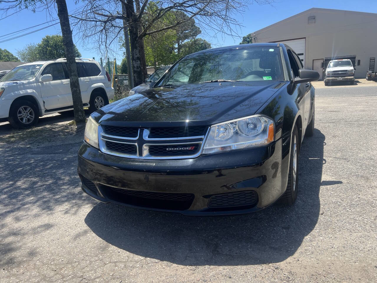 Used 2013 Dodge Avenger SE FWD image 3