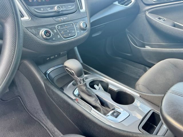 Used 2025 Chevrolet Malibu LT FWD image 20