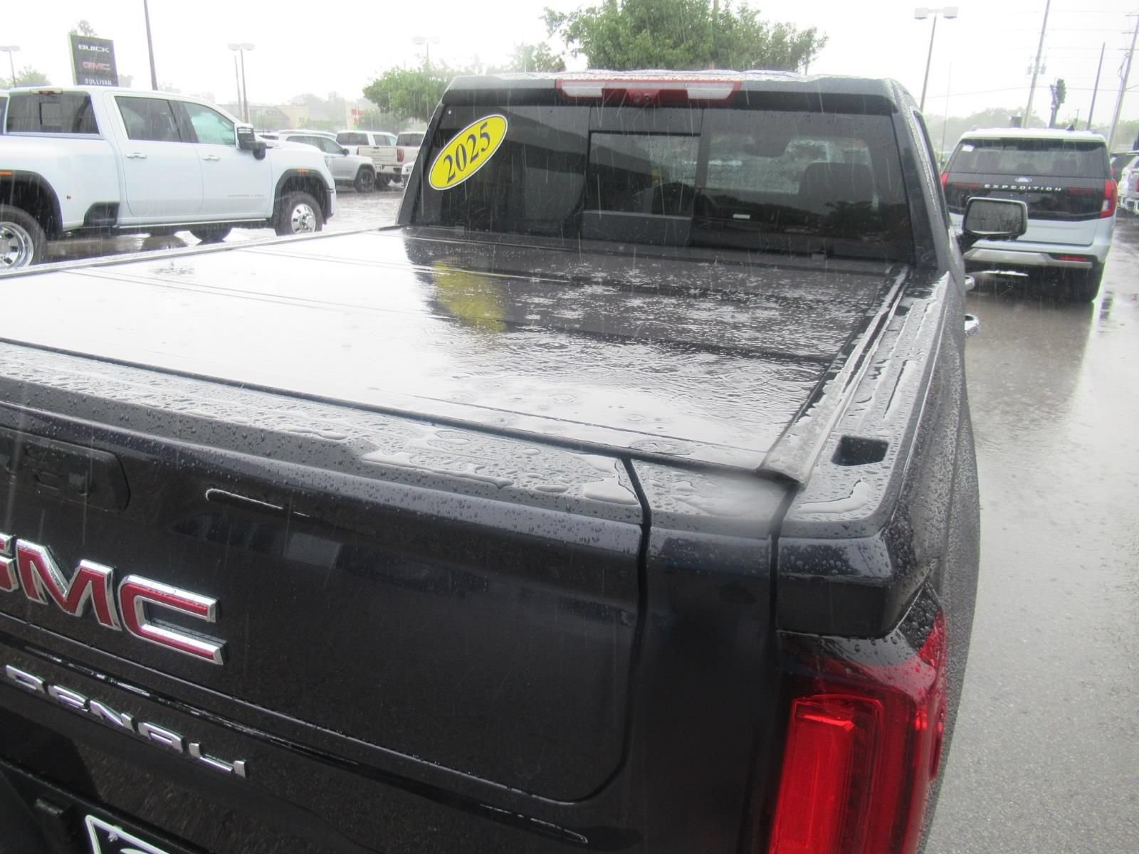 Used 2025 GMC Sierra 1500 Denali w/ Denali Reserve Package AWD/4WD image 34