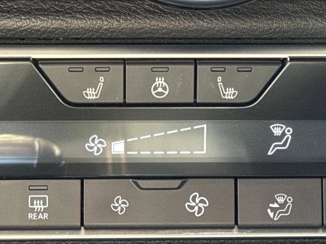 Used 2021 Nissan Sentra SR w/ SR Premium Package image 8