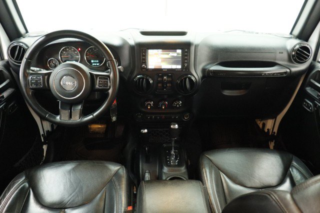 Used 2017 Jeep Wrangler Unlimited Sahara AWD/4WD image 25