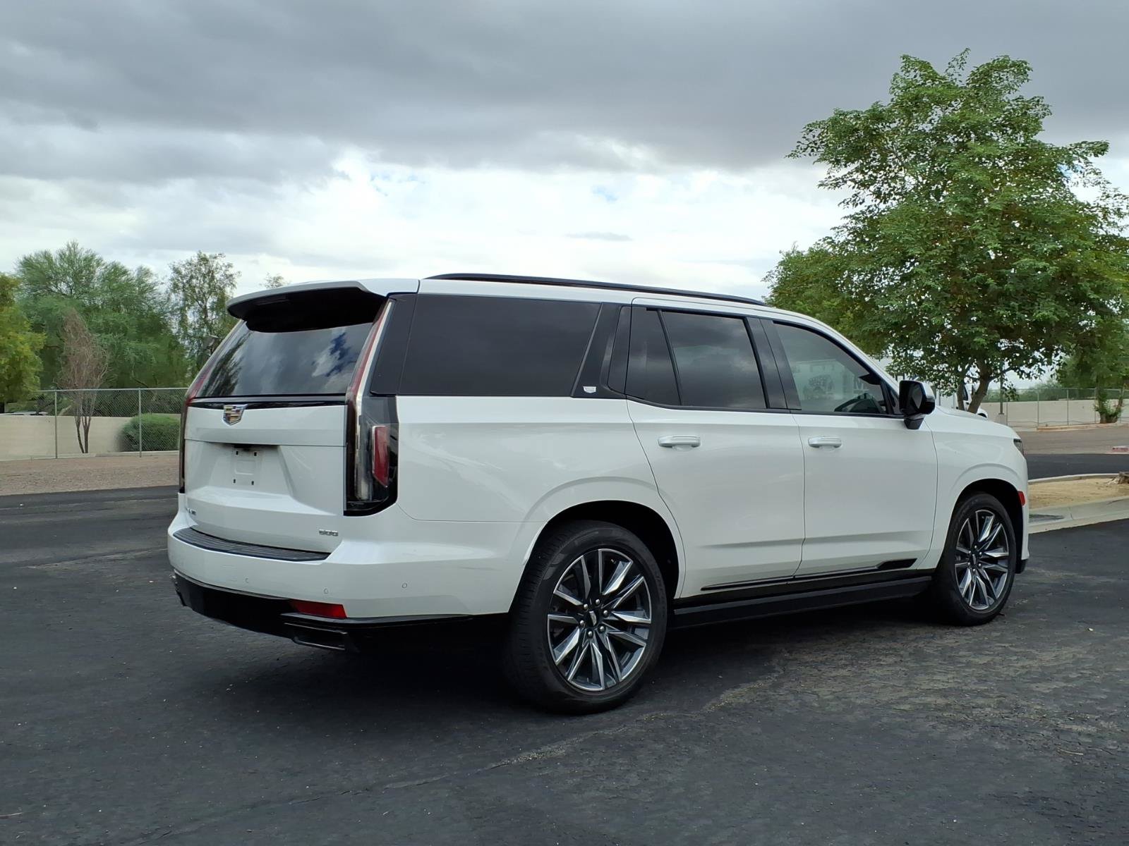 Used 2021 Cadillac Escalade Sport w/ Driver Assist Tech Package AWD/4WD image 5