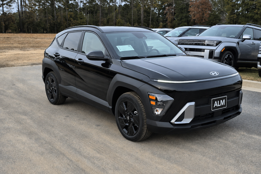 New 2027 Hyundai Kona SEL Sport FWD image 3