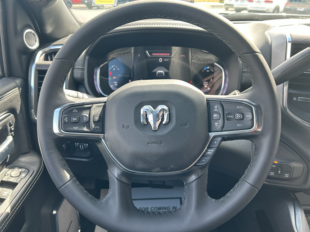 New 2026 RAM 2500 Laramie AWD/4WD image 18