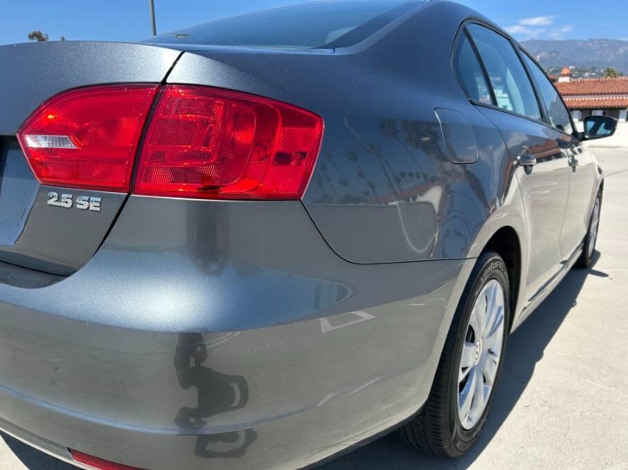 Used 2012 Volkswagen Jetta SE FWD image 16