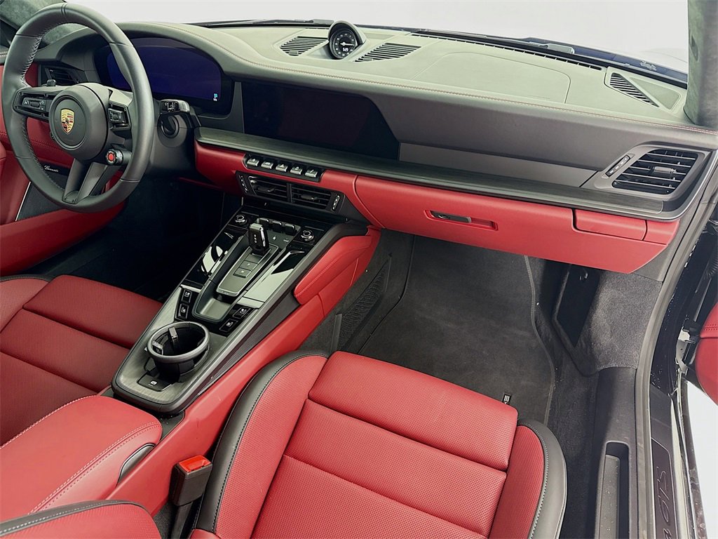 Used 2026 Porsche 911 Carrera GTS image 31