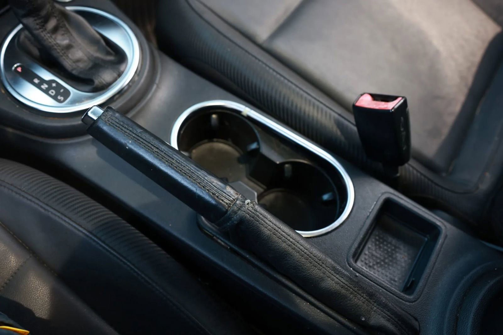 Used 2013 Volkswagen Beetle 2.5 image 39