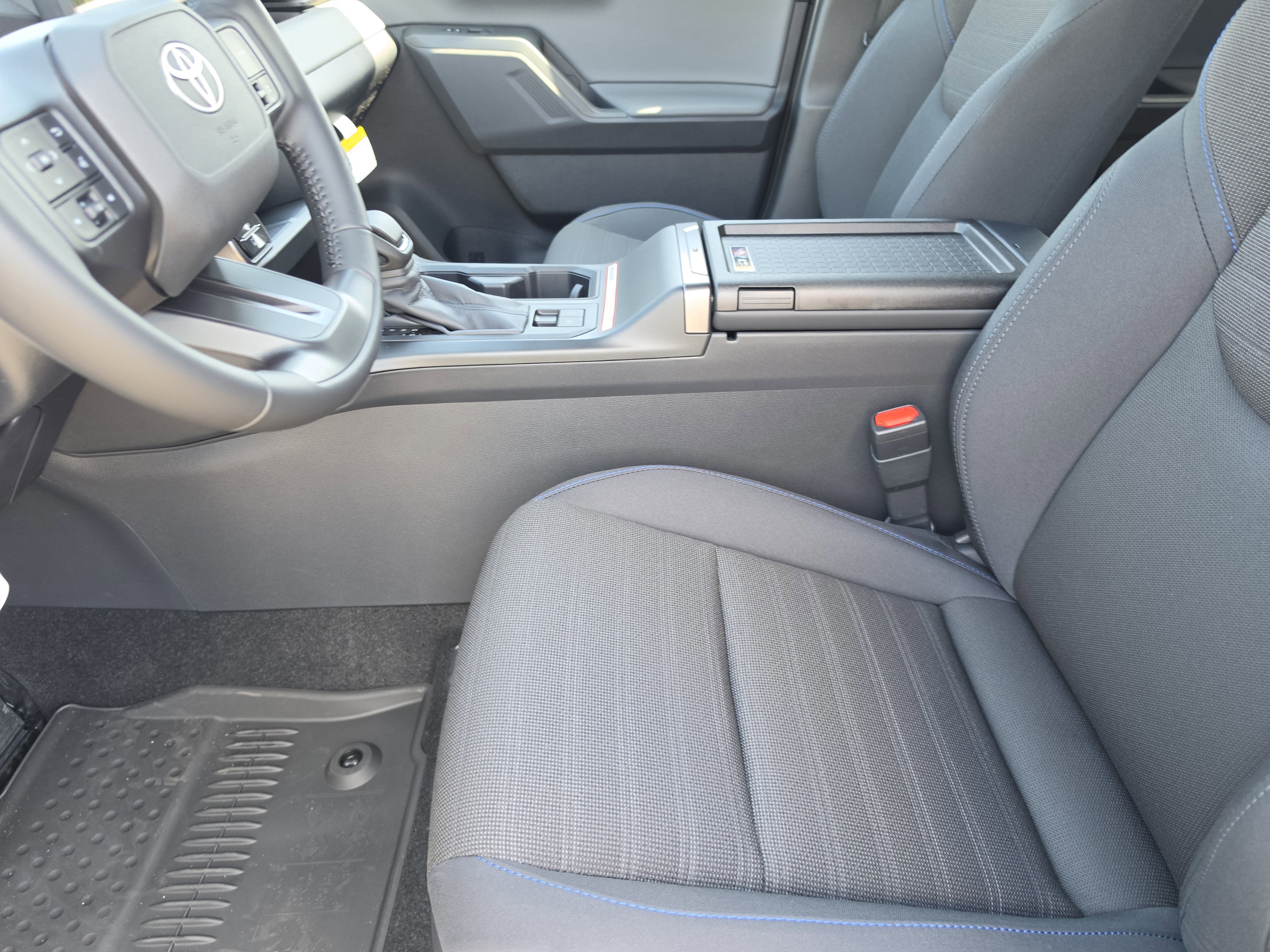 New 2026 Toyota RAV4 SE AWD/4WD image 9