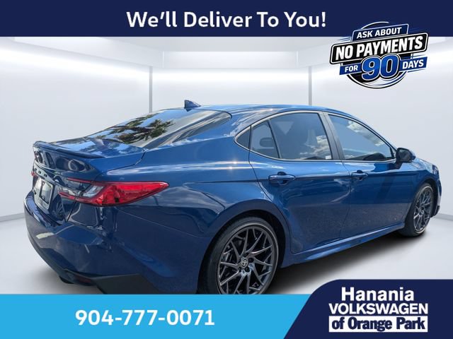 Used 2025 Toyota Camry SE w/ Convenience Package FWD image 3