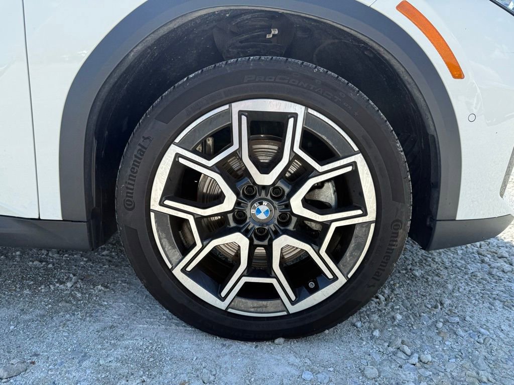 Used 2025 BMW X2 xDrive28i AWD/4WD image 17