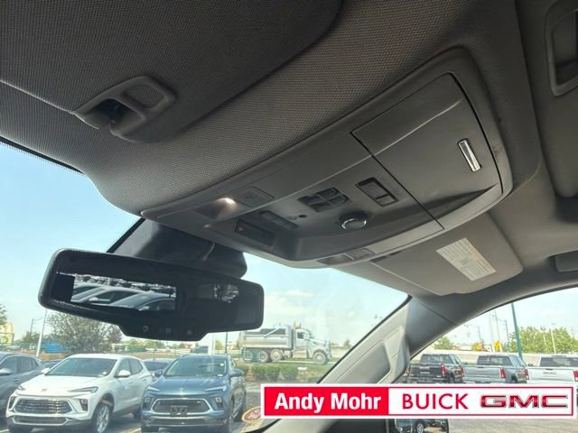Used 2017 GMC Yukon XL Denali w/ Open Road Package AWD/4WD image 25