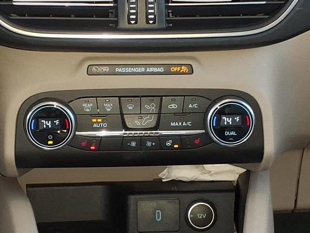 Used 2020 Ford Escape Titanium image 14