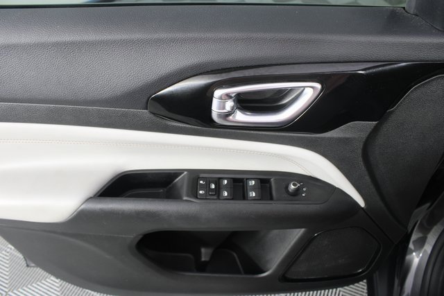 Used 2022 Jeep Compass Limited image 13