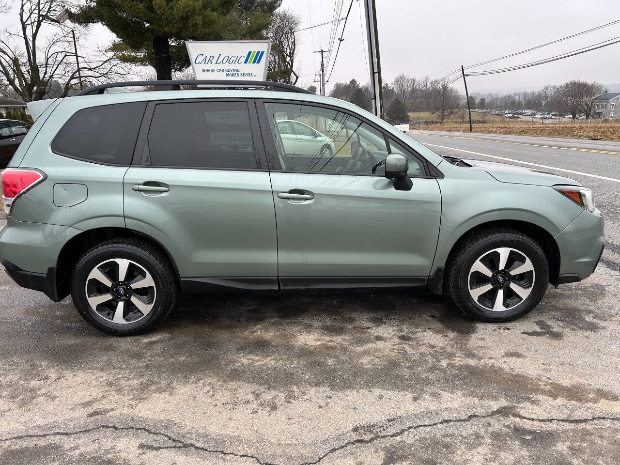 Used 2017 Subaru Forester 2.5i Premium image 6