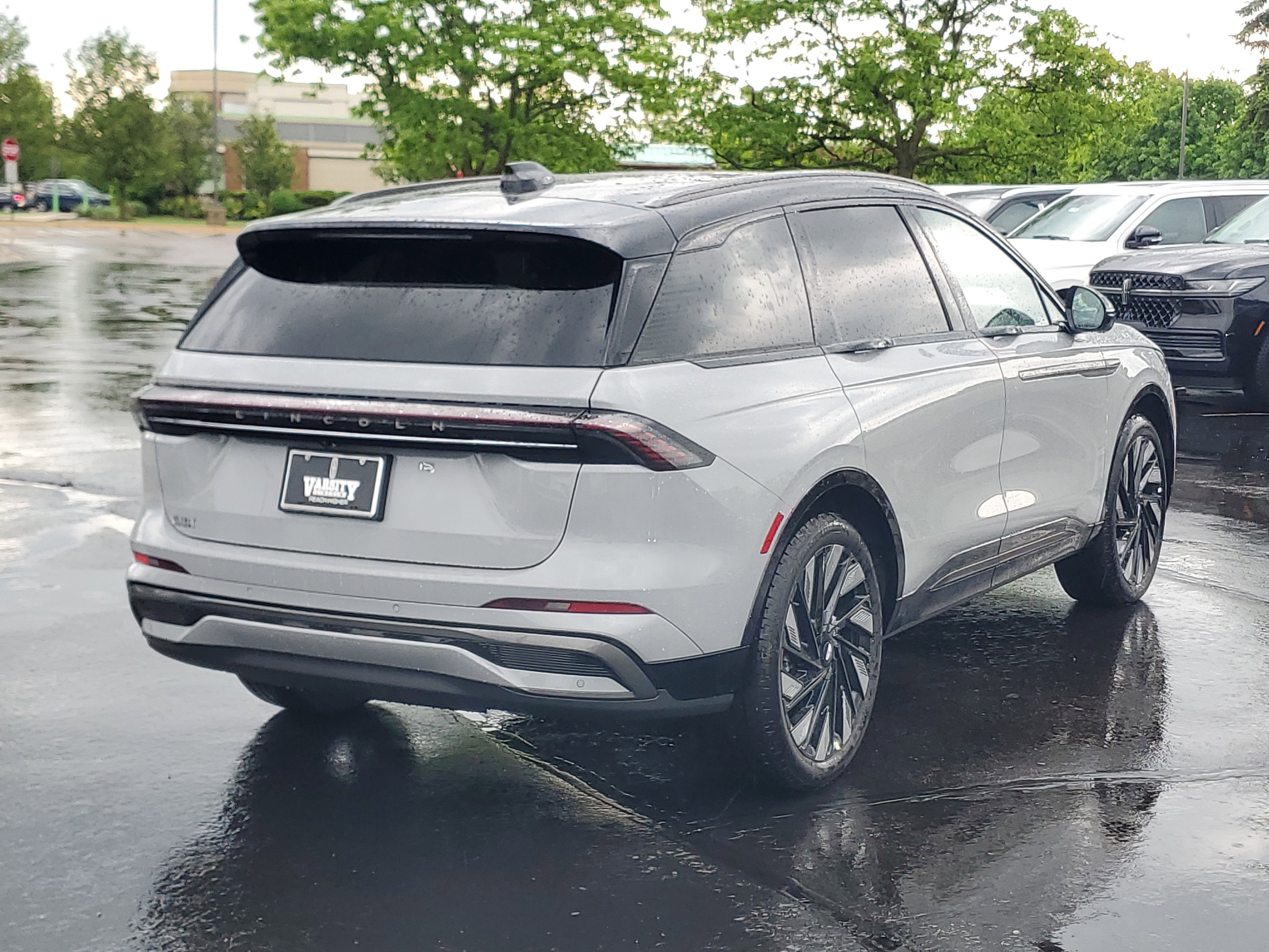 New 2026 Lincoln Nautilus Reserve w/ Jet Appearance Package AWD/4WD image 4