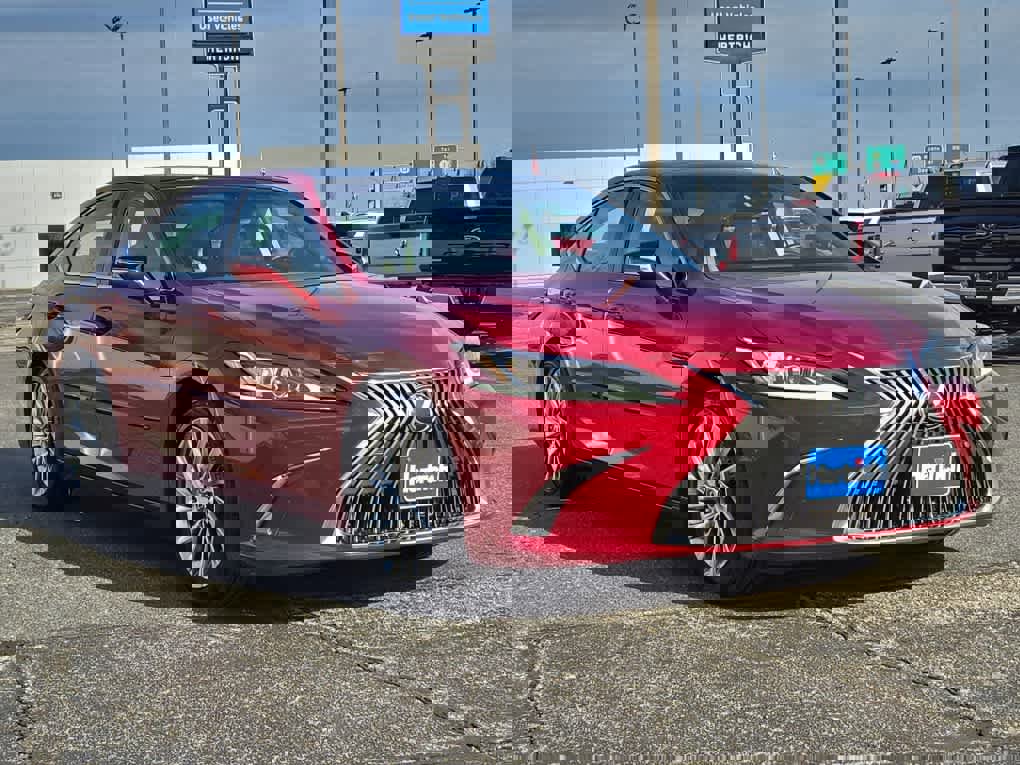 Used 2020 Lexus ES 350 w/ Luxury Package image 2