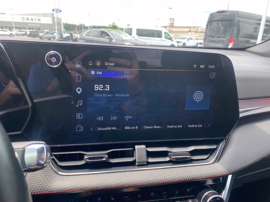 Used 2025 Chevrolet Equinox RS w/ Safety and Technology Package FWD image 19