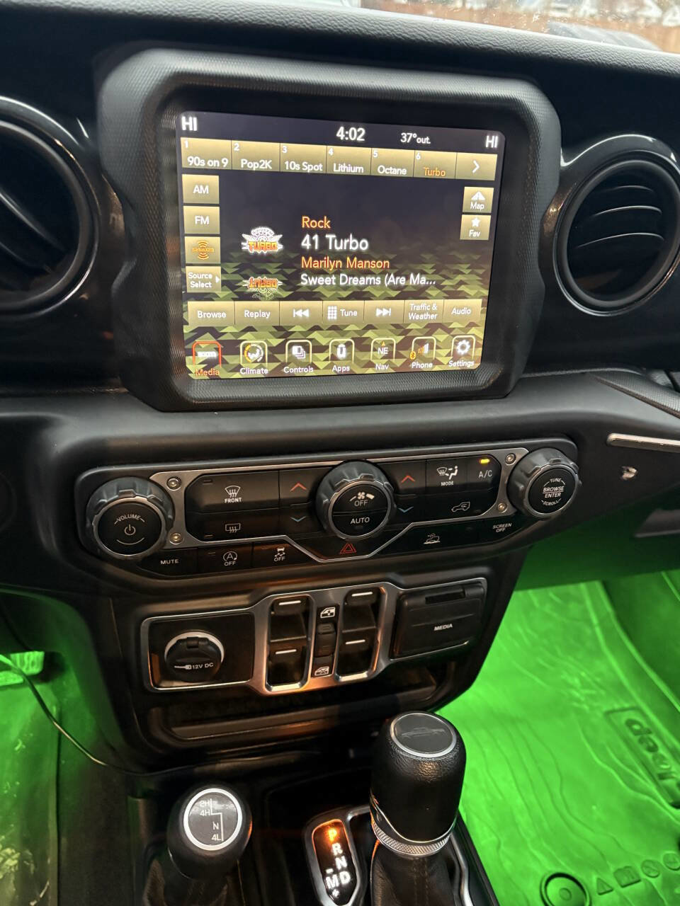 Used 2022 Jeep Gladiator Sport image 19