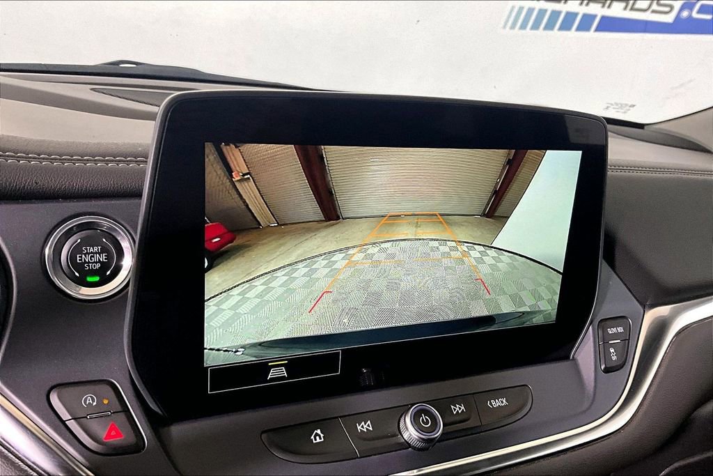 Used 2025 Chevrolet Blazer LT FWD image 17