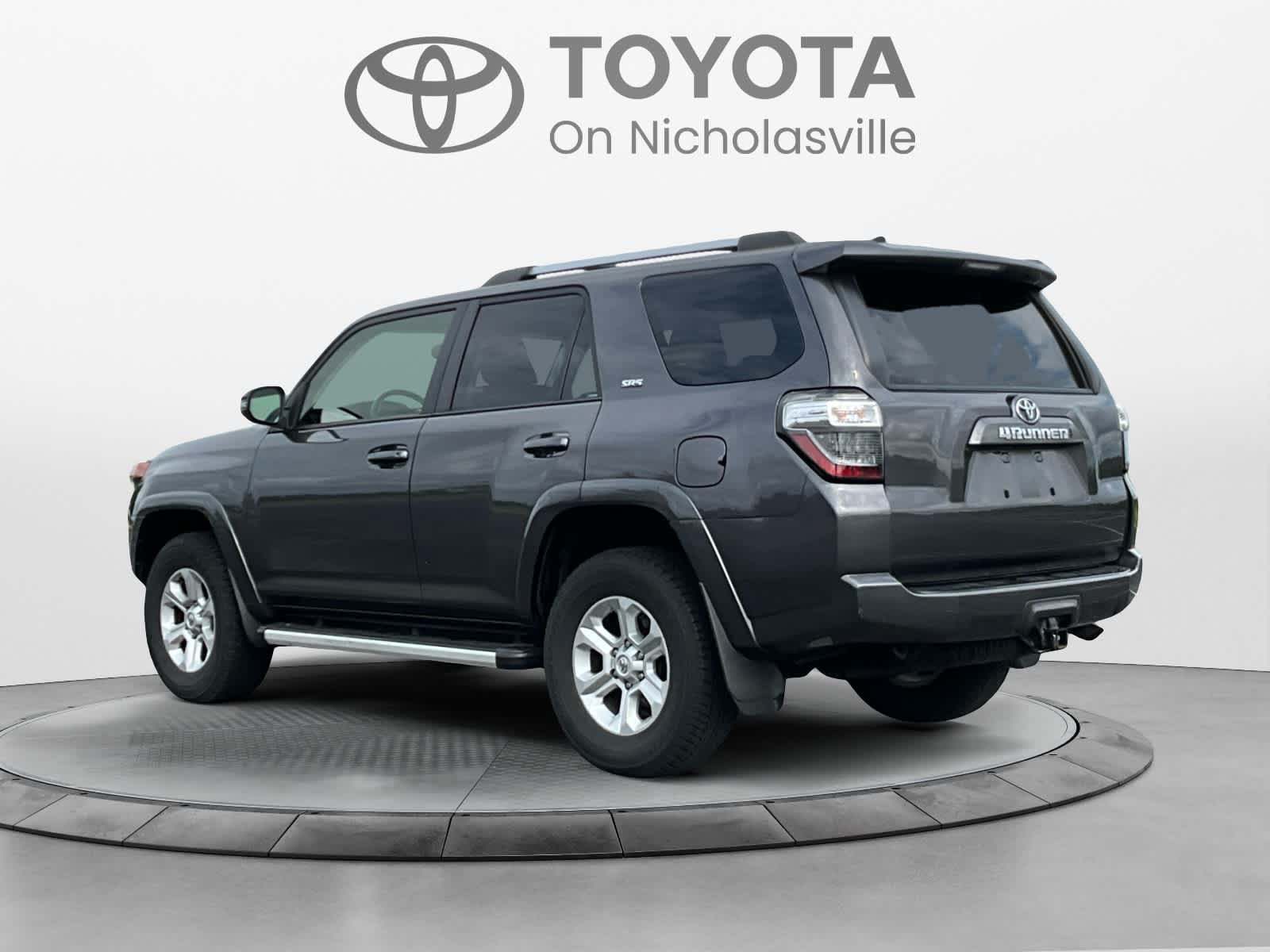 Used 2023 Toyota 4Runner SR5 Premium w/ Moonroof Package AWD/4WD image 3
