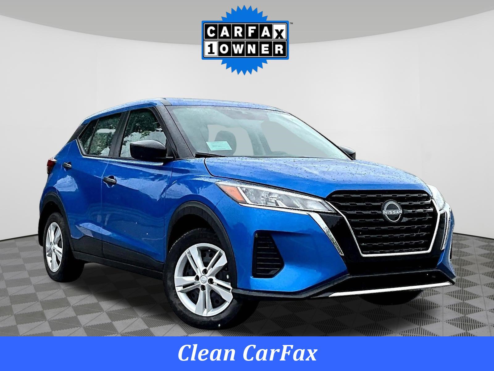 Certified 2025 Nissan Kicks Play S FWD image 3