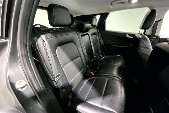 Used 2021 Ford Escape Titanium image 26