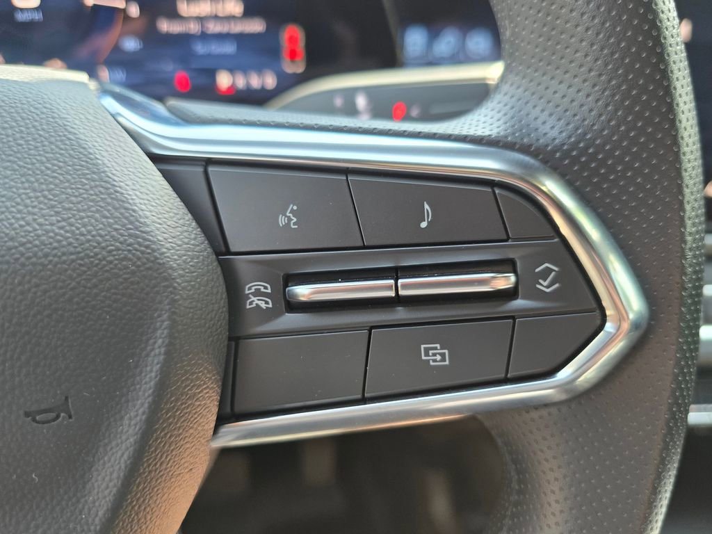 Used 2025 Chevrolet Equinox EV LT FWD image 27