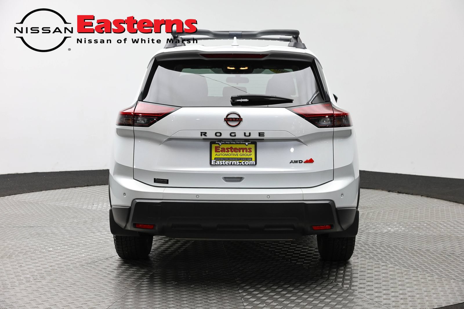 Used 2025 Nissan Rogue SV AWD/4WD image 6