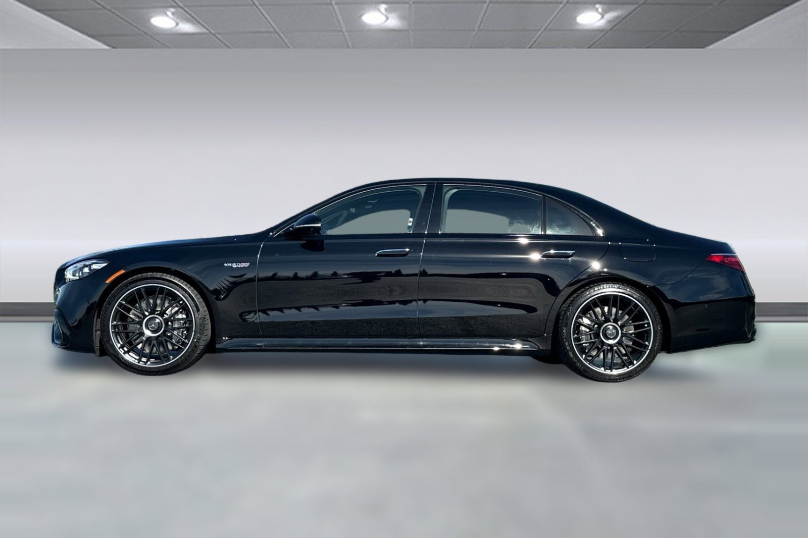 New 2026 Mercedes-Benz S 63 AMG S image 2