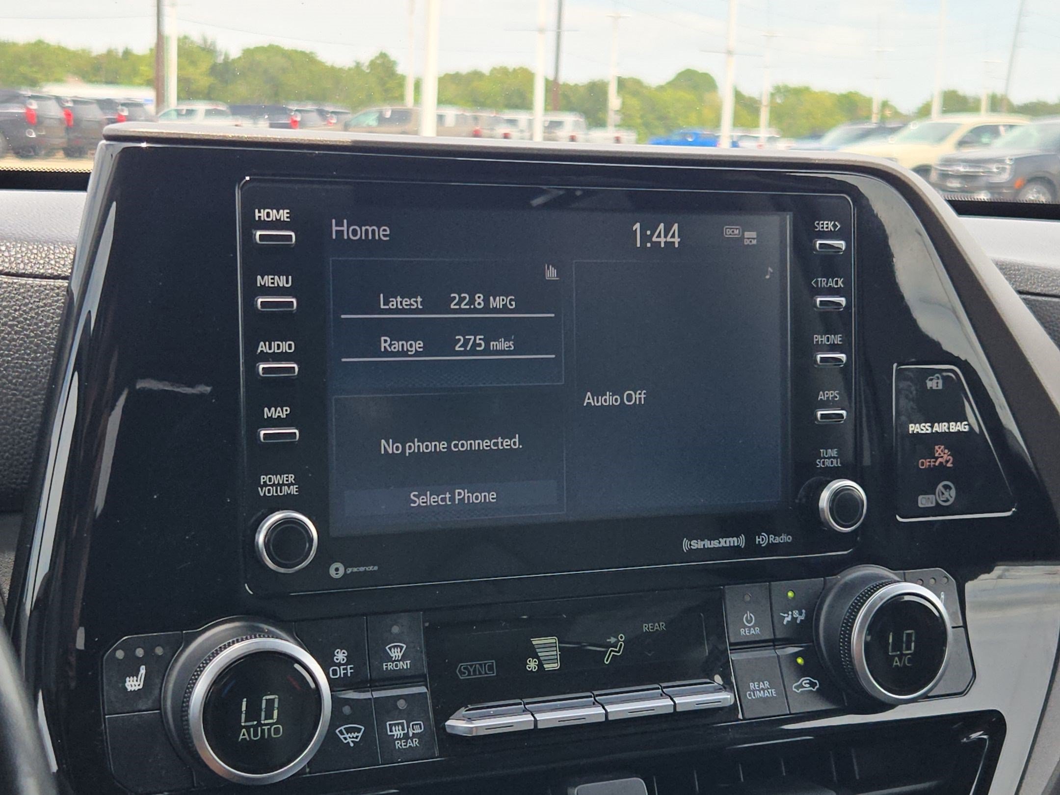 Used 2020 Toyota Highlander XLE FWD image 22