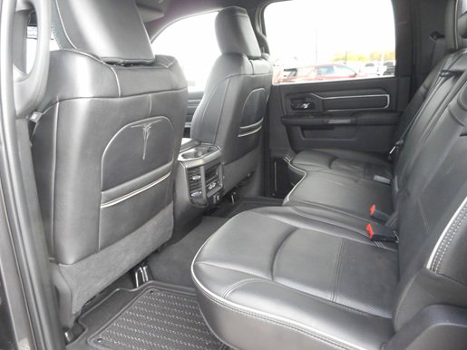 Used 2023 RAM 2500 Limited image 17